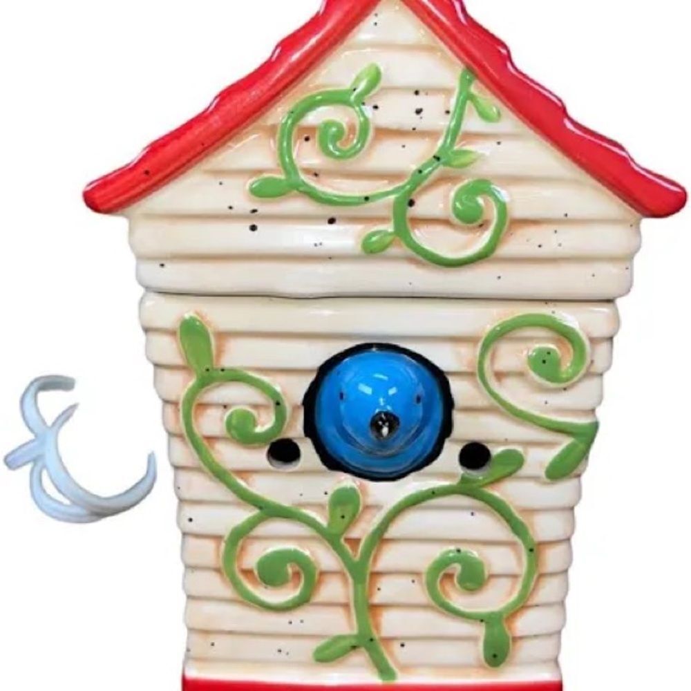 Scentsy Red and Green Birdhouse Warmer